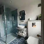 Appartement Hidden Stay, Elegant With Free Parking *